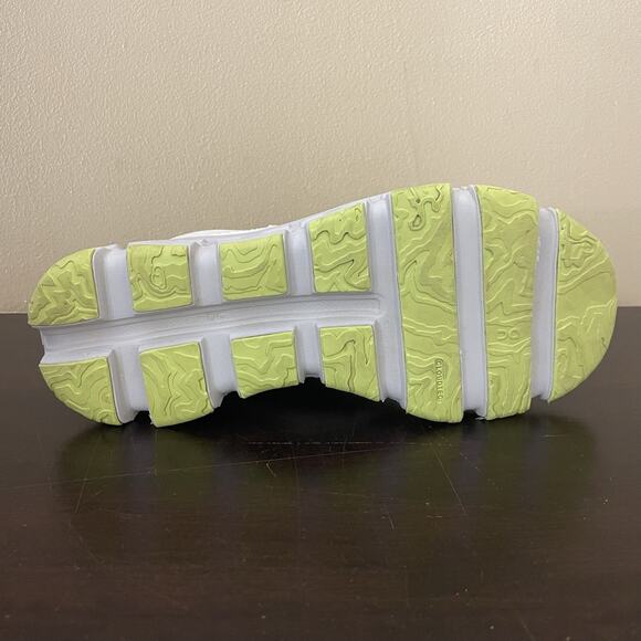 On Running Cloudaway Glacier Ice Women's Sneakers - Picture 7 of 7